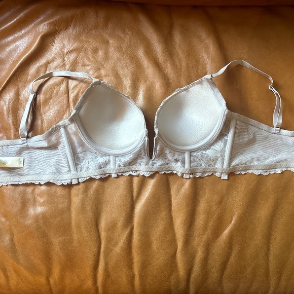 Light blue push-up bra with lace detailing - Picture 2 of 4